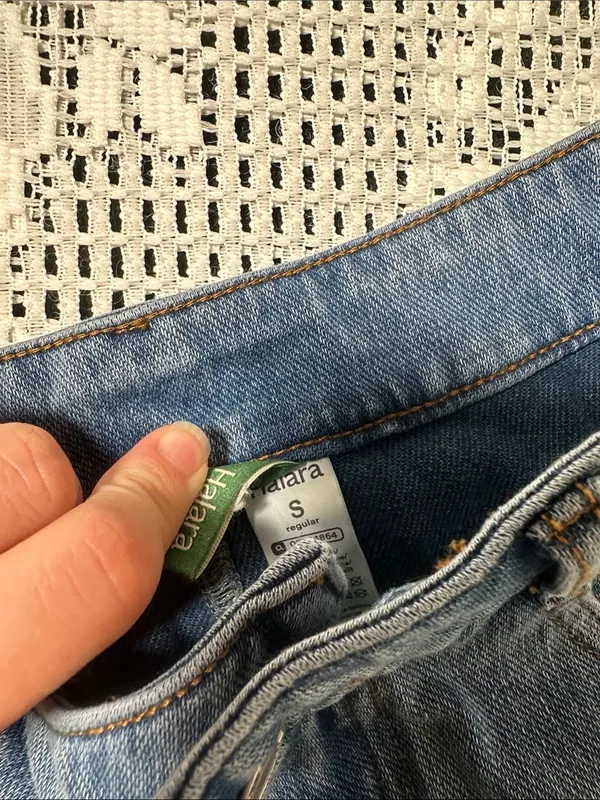 Halara‎ Blue Denim Women's Shorts - Image 3