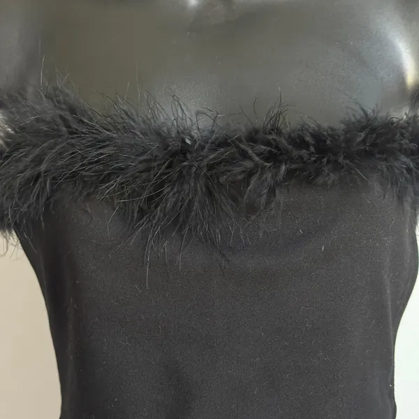 superdown MobWife Y2K Party‎ Feather Trim Strapless Crop Top Small Black - Image 2