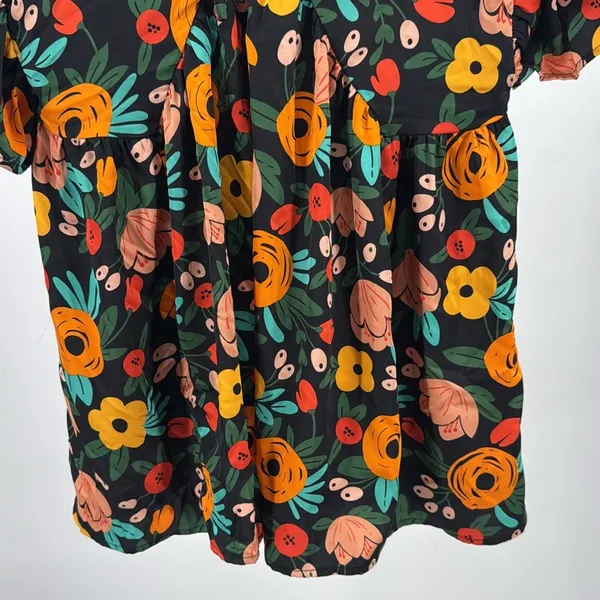 Entro Floral babydoll Blouse M Black Orange Yellow Green colorful flowy silky - Image 5