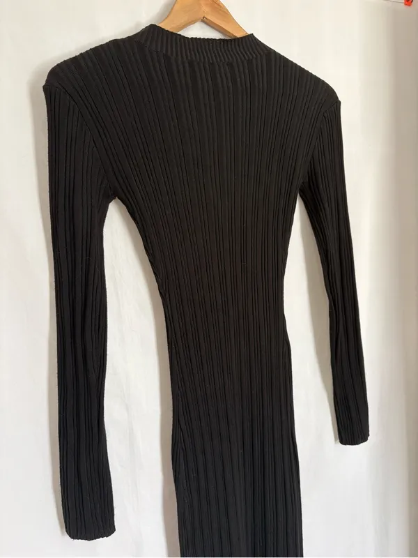 Almost Famous Long Sleeve Black Ribbed Knit Maxi Dress small - Image 7