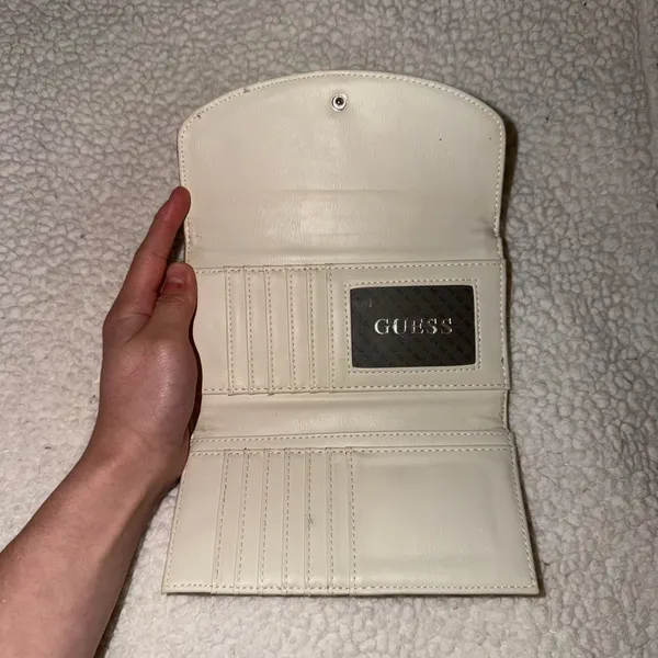 guess wallet - Image 3