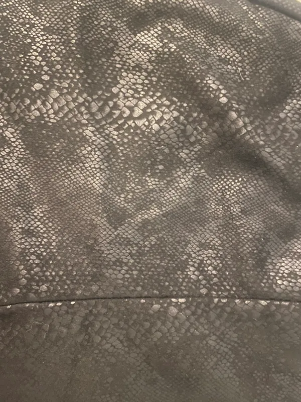 Snakeskin Print Shorts Black Size M - Image 5