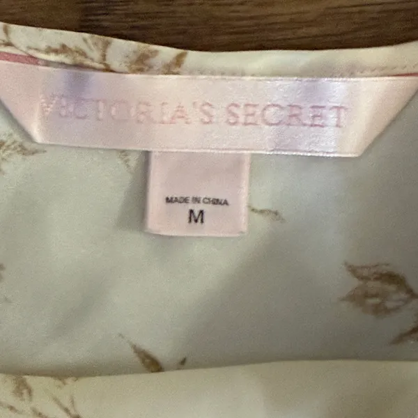 Vintage 90’s Victoria’s Secret Floral Lightweight Camisole Tank Top Cream Tan M - Image 6