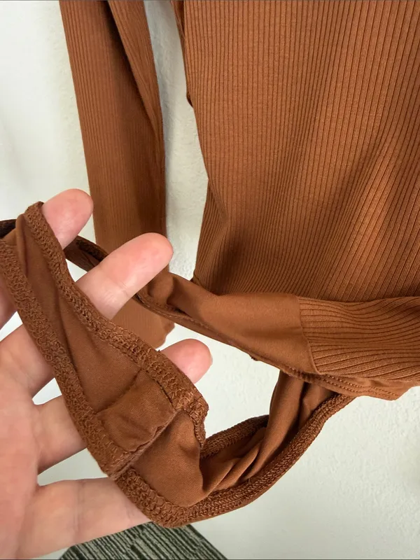 ASTR Ribbed Twist-Front Brown Bodysuit Women's Large - Image 5