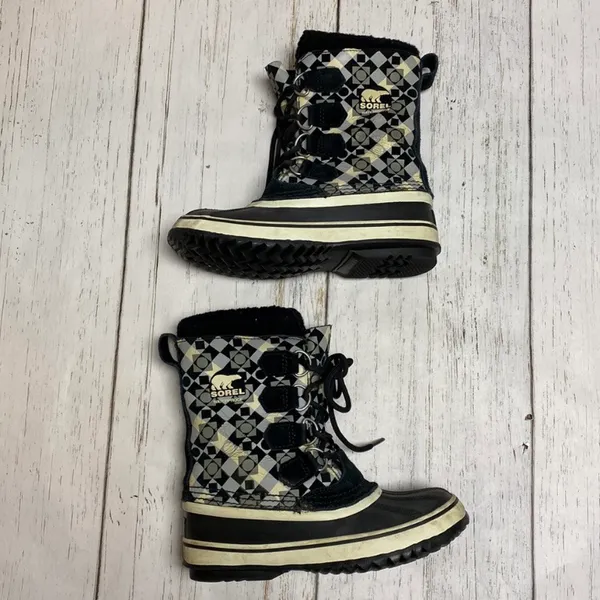 PAC Graphic Blue Waterproof Rubber Winter Boot Women's 5 - Image 5