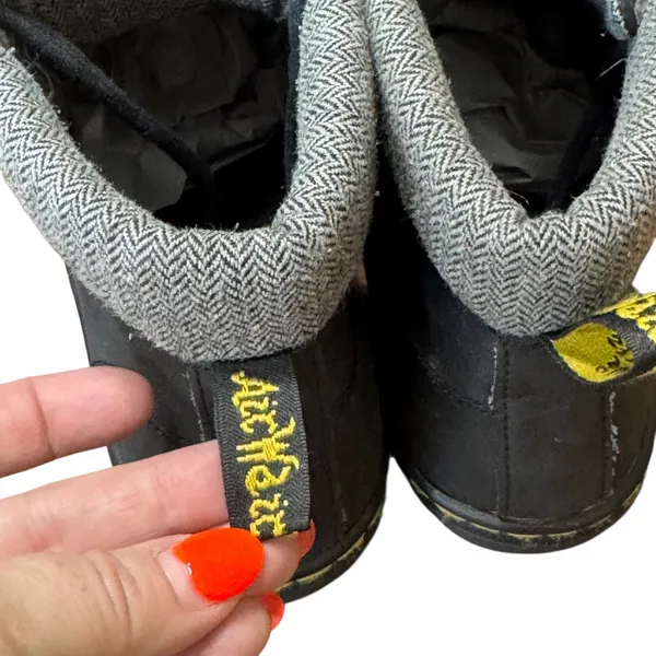 Dr Martens Air Wair Maelly Boots Black Lace Up Chuckka Leather Women's Size 9 - Image 5
