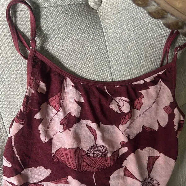 Non Signe Maroon Mesh Floral Cami Tank Size Small - Image 5