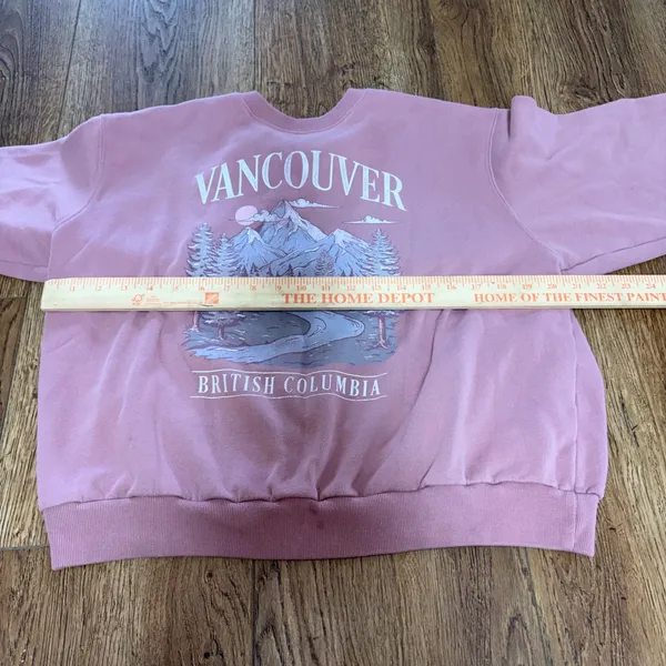Hollister Vancouver British Columbia Graphic Sweatshirt Mauve Pink Womens Medium - Image 5