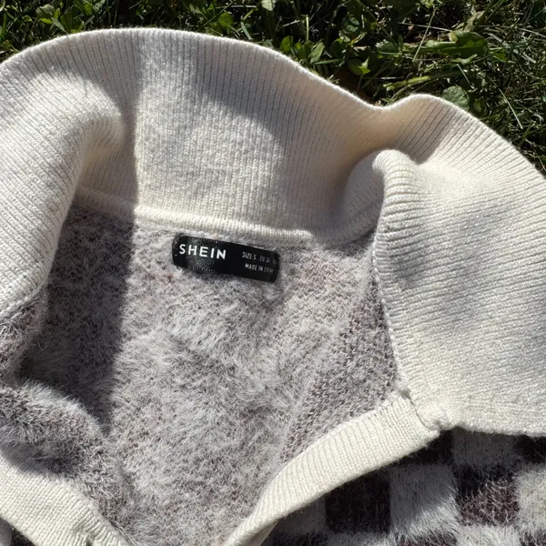 Checkered Soft Sweater - Image 3