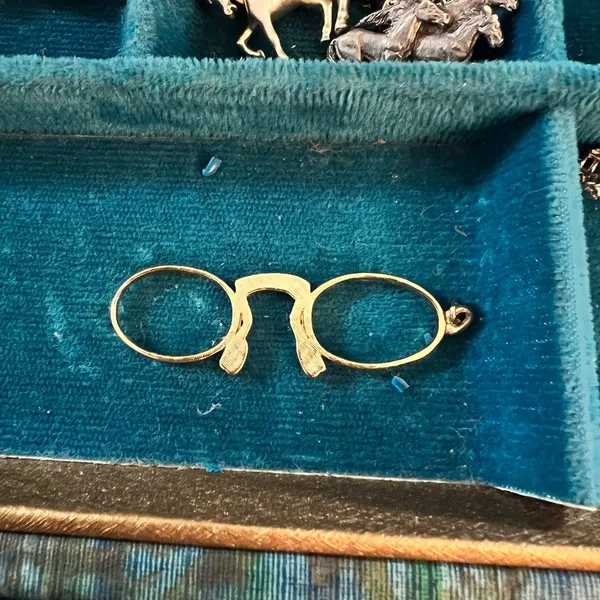 Vintage Opera Eyeglass Pendant Frames, Gold overlay, Rare - Image 3