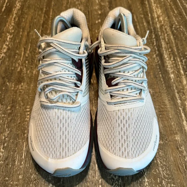 Altra Women's White Mesh Athletic Shoes with Maroon and Gray Accents - Image 3