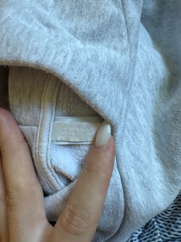 SKIMS Classic Hoodie Cotton Fleece Light Heather Grey - Image 4