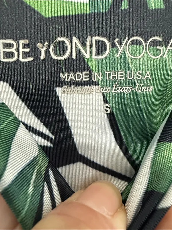 BEYOND YOGA Tropical Leaf-Print High-Waist Leggings Size Small - Image 11
