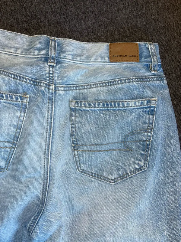 American Eagle Outfitters Mom Jean - Image 7