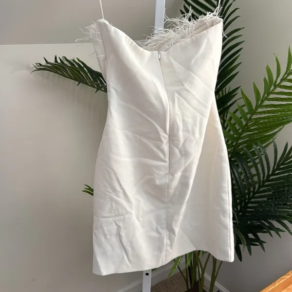 Likely Katy White Feather Mini Dress‎ 0 - Image 4