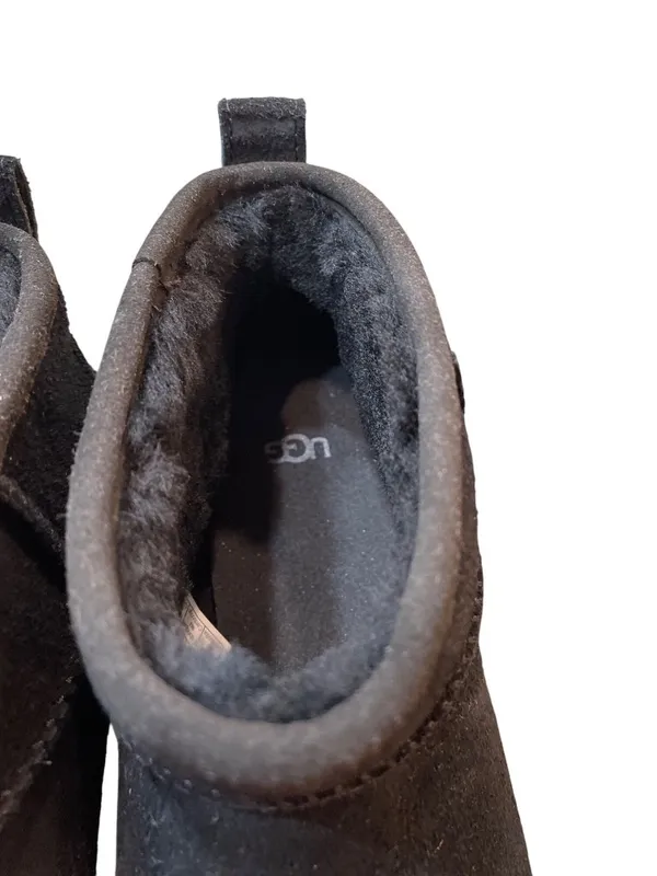 UGG Alameda wms black suede shearling lined mini ankle boot sz 5.5 SKU 10-471 - Image 9