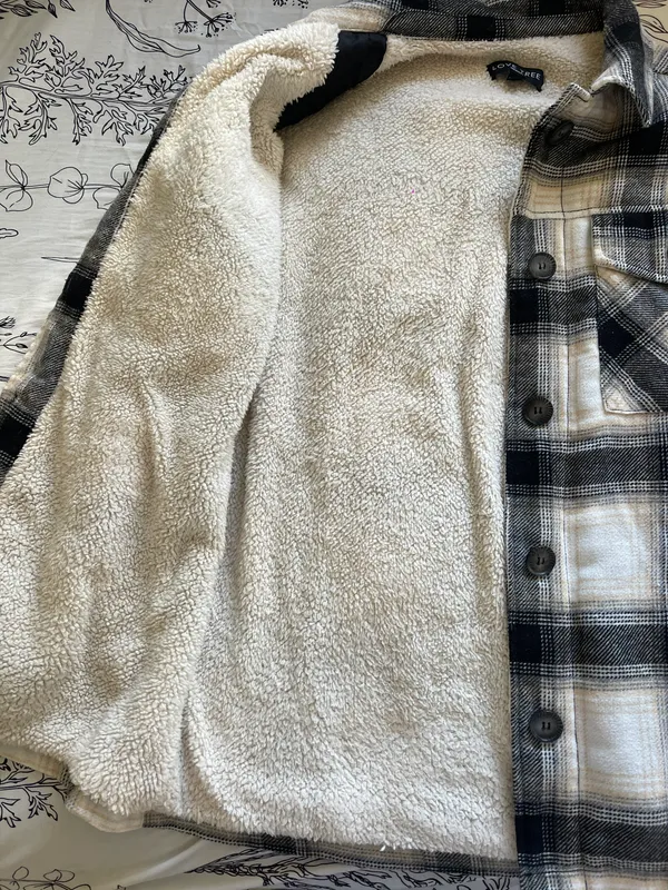 Sherpa Plaid Jacket Size M - Image 2