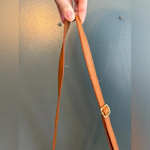 Valentina Crossbody Bucket Bag - Image 3