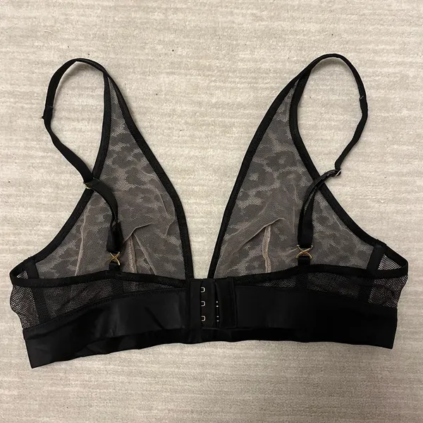 Victorias Secret Very Sexy Cheetah Lace Plunge Bralette - Image 3