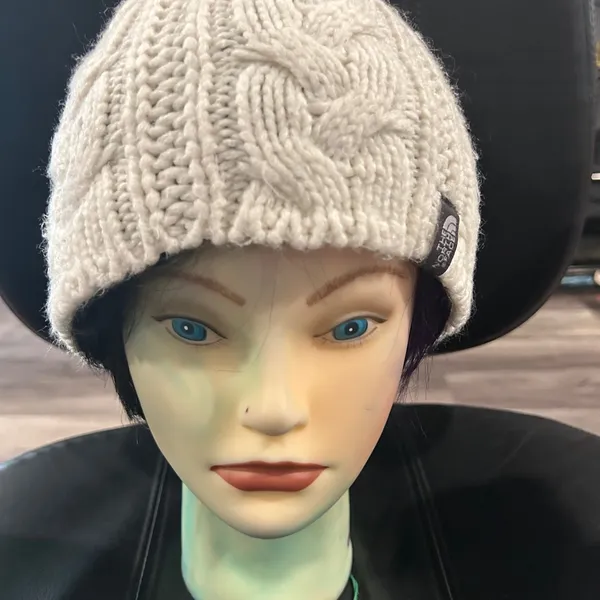 The North Face Off White Cable Knit Beanie - Image 3