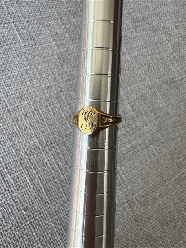 ANTIQUE OSTBY & BARTON 10K GOLD BABY RING Sz 2 - Image 8