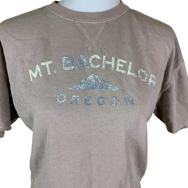 TECHSTYLES MT Bachelor Oregon Graphic Sweatshirt Taupe Vintage Style M - Image 3