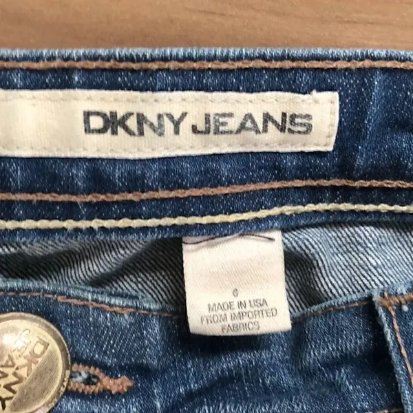DKNY Jeans skirt. MIDI size 6 - Image 3