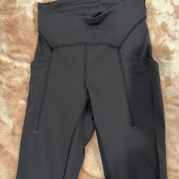 Lululemon leggings - Image 5