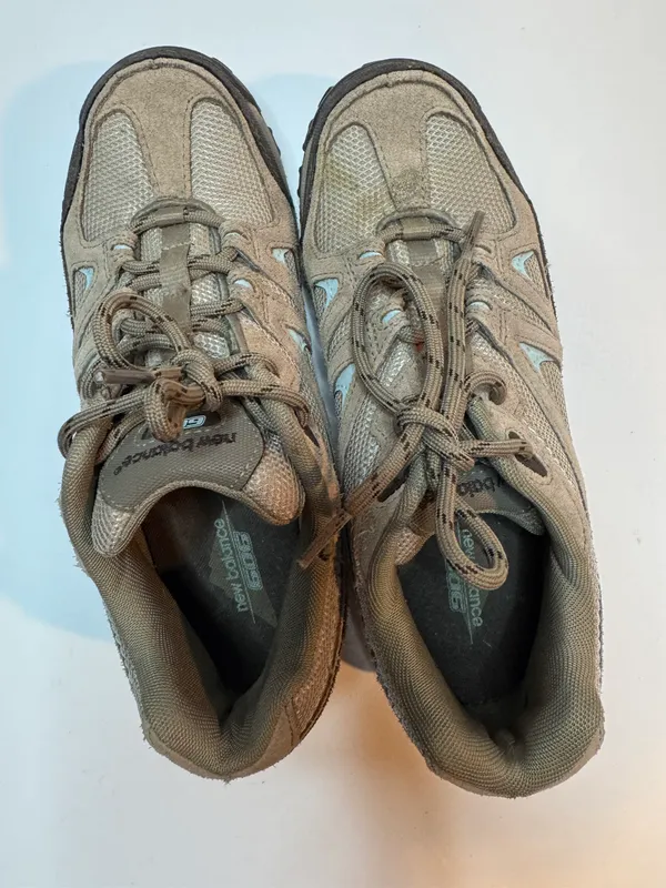 New Balance Womens 606 WW606BR Size 8.5 Sneakers - Image 4