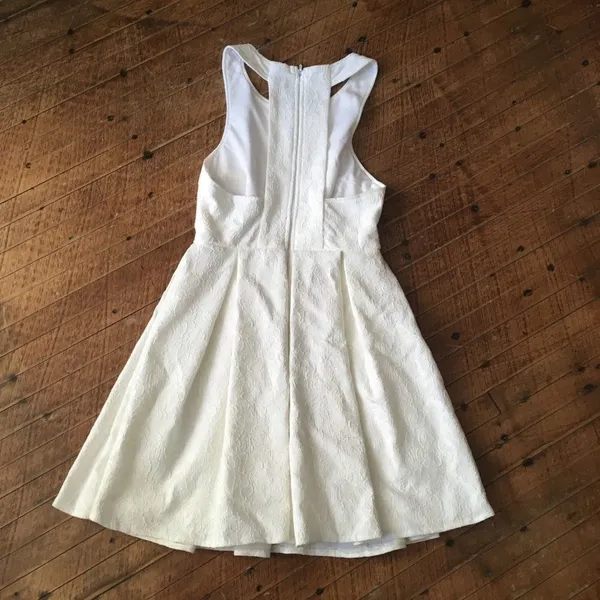 Lulu’s off white, flower embossed brocade S skater dress - Image 3