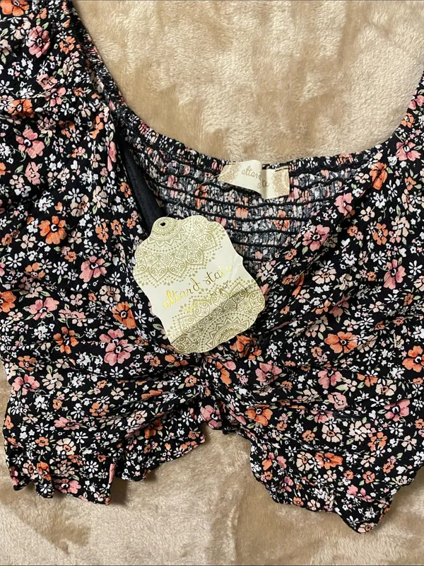 Altar'd State Black Floral Tie-Front Crop Top with Pink & Coral Flowers - Image 4