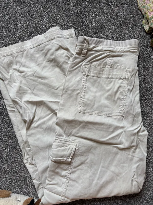 American Eagle Cargo Pants - Image 4