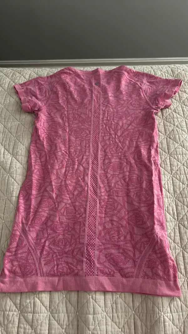 Vintage Lululemon Swiftly Tech Short Sleeve - Image 2