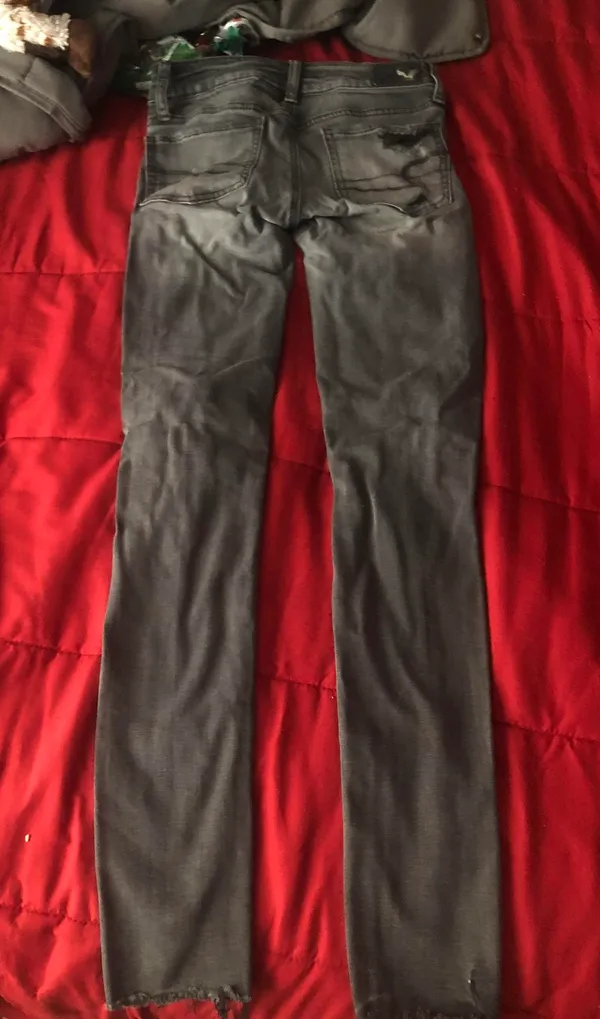 American Eagle Jeans - Image 2