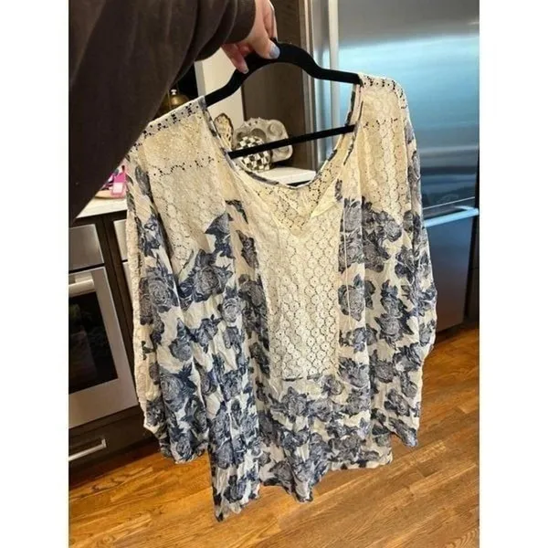 Free People Womens Blue Floral Roses Boho‎ Festival Tassel Poet Blouse M $120 - Image 3