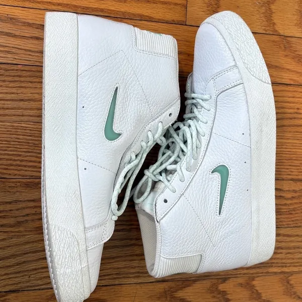 Nike SB‎ Blazer Mid Premium Sneaker Shoe White Glacier Women's size 7 - Image 4