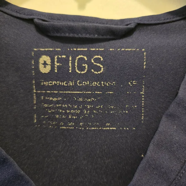 FIGS Navy V-Neck Scrub Top with Chest Pocket - Image 4