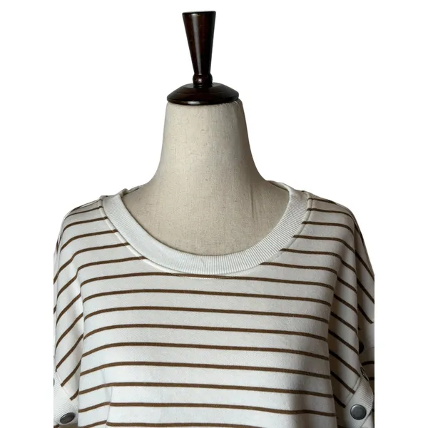 Evereve Striped Sweatshirt Women Medium Ivory Tan‎ Snap Detail Preppy Coastal - Image 4