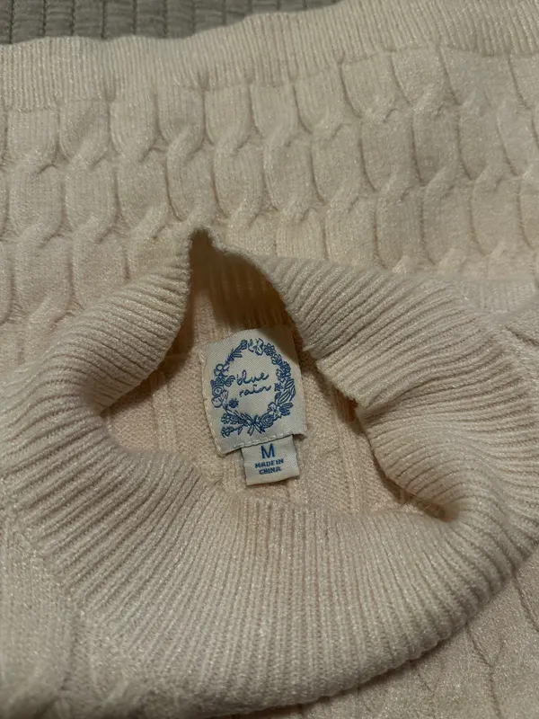 Blue Rain Sweater vest - Image 2