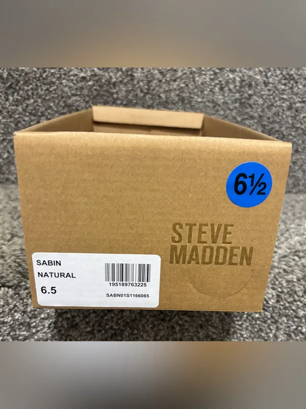 NWT Steve Madden Sabin Fabric Shoes - Image 2