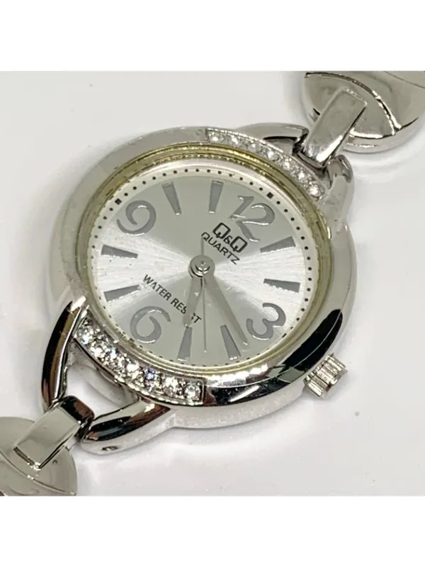 Q&Q SilverTone women’s watch 26mm quartz analog rhinestones up to 7.5” running - Image 2