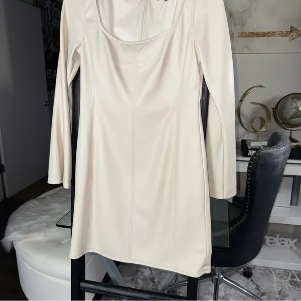 ALEXIS Vanna Ivory Cream Faux Leather Mini Dress Womens Large EUC $385 - Image 7