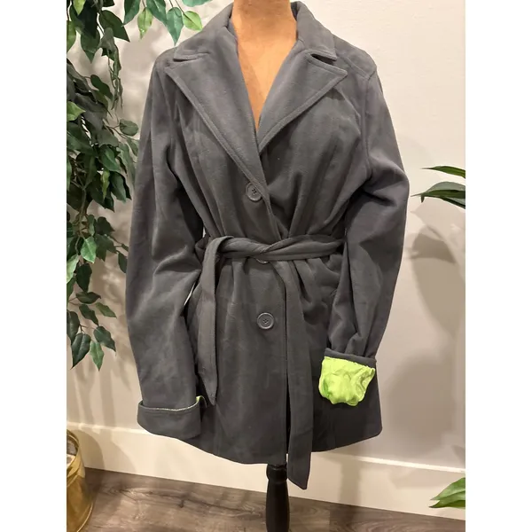 Indigo Saints Women's Gray Belted‎ Fleece Coat L lime Green satin like lining - Image 2