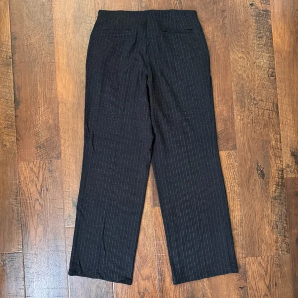 UNIQLO steel grey/black elastic waist pinstripe ponte pants, size M - Image 4