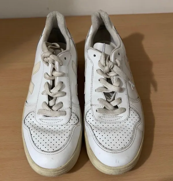 VEJA Sneakers - Image 2