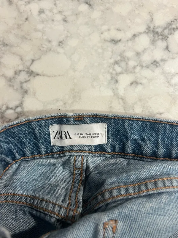ZARA Denim Shorts High-Rise - Image 4