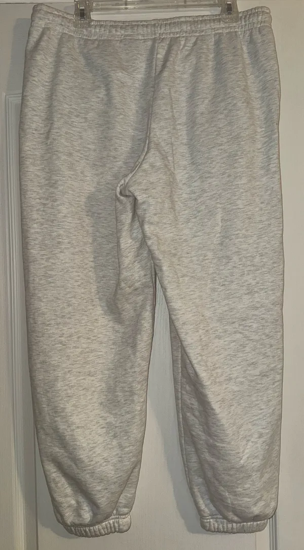 H&M Divided light gray ménage oversized jogger sweatpant - Image 3