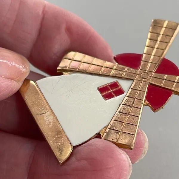 Vintage brass copper enamel windmill brooch. Red - Image 7