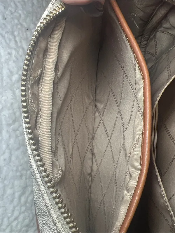 Michael Kors East West Logo Crossbody in Vanilla and Brown Trim - Image 10