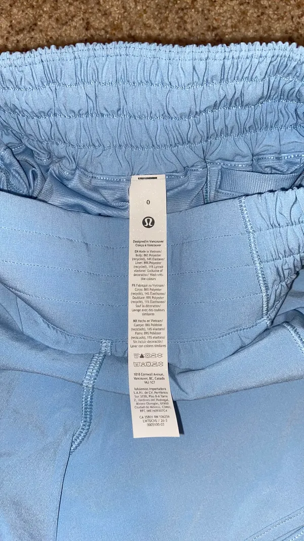 Lululemon Hotty Hot Shorts - Image 4